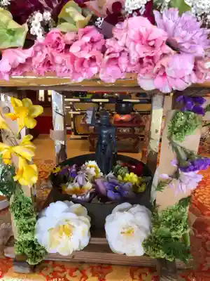 法話と天井絵の寺 観音寺の仏像