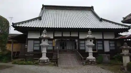 観音寺の本殿・本堂