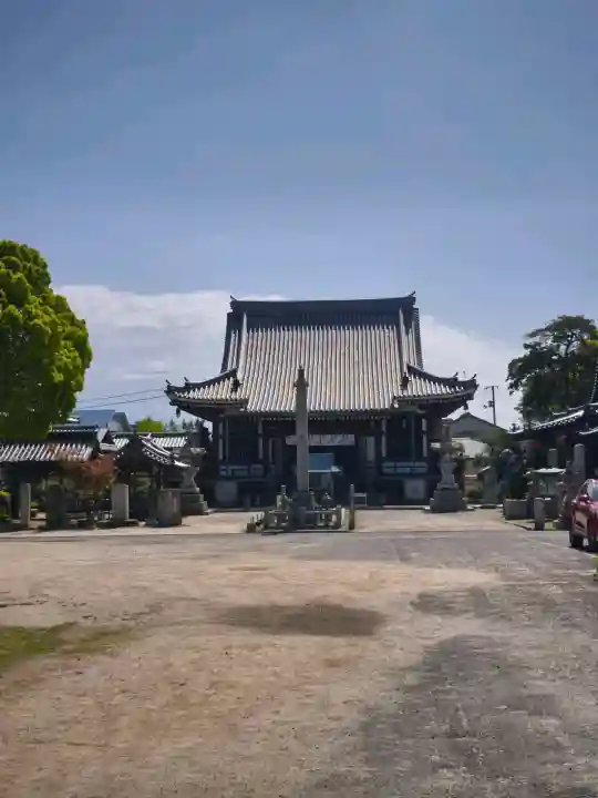 南光坊の{uncategorized: "未分類", other: "その他", undefined: "問題あり", building: "その他建物", grave: "お墓", sacred_gate: "鳥居", guardian: "狛犬", statue: "像", buddha: "仏像", history: "歴史", nature: "自然", garden: "庭園", animal: "動物", pagoda: "塔", temizu: "手水舎", mountain_gate: "山門・神門", sanctuary: "本殿・本堂", subordinate: "末社・摂社", art: "芸術", scenery: "景色", jizo: "地蔵", ema: "絵馬", goshuin: "御朱印", omikuji: "おみくじ", items: "授与品その他", amulet: "お守り", goshuincho: "御朱印帳", eats: "食事", festival: "お祭り", votive_dance: "神楽", shichigosan: "七五三参", wedding: "結婚式", experience: "体験その他", initially: "初詣", around: "周辺", anti_infection: "感染症対策"}