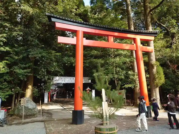 霧島神宮の鳥居