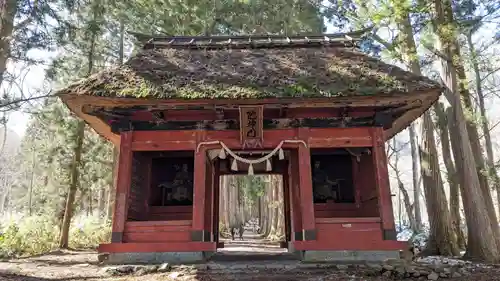 戸隠神社奥社の山門・神門