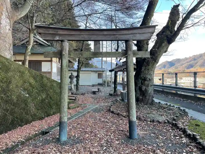 神明神社(山梨県)