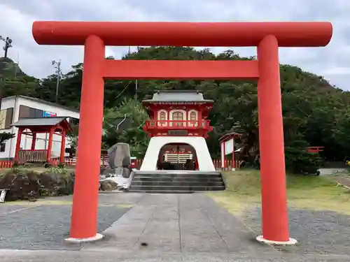 龍宮神社の鳥居