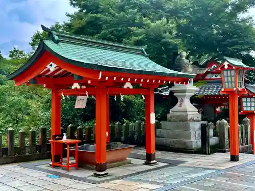 扇森稲荷神社の手水舎