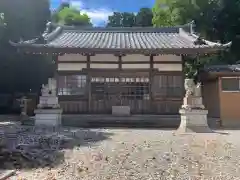 県神社の本殿