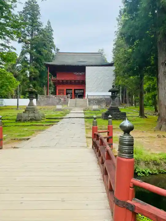 岩木山神社の{uncategorized: "未分類", other: "その他", undefined: "問題あり", building: "その他建物", grave: "お墓", sacred_gate: "鳥居", guardian: "狛犬", statue: "像", buddha: "仏像", history: "歴史", nature: "自然", garden: "庭園", animal: "動物", pagoda: "塔", temizu: "手水舎", mountain_gate: "山門・神門", sanctuary: "本殿・本堂", subordinate: "末社・摂社", art: "芸術", scenery: "景色", jizo: "地蔵", ema: "絵馬", goshuin: "御朱印", omikuji: "おみくじ", items: "授与品その他", amulet: "お守り", goshuincho: "御朱印帳", eats: "食事", festival: "お祭り", votive_dance: "神楽", shichigosan: "七五三参", wedding: "結婚式", experience: "体験その他", initially: "初詣", around: "周辺", anti_infection: "感染症対策"}