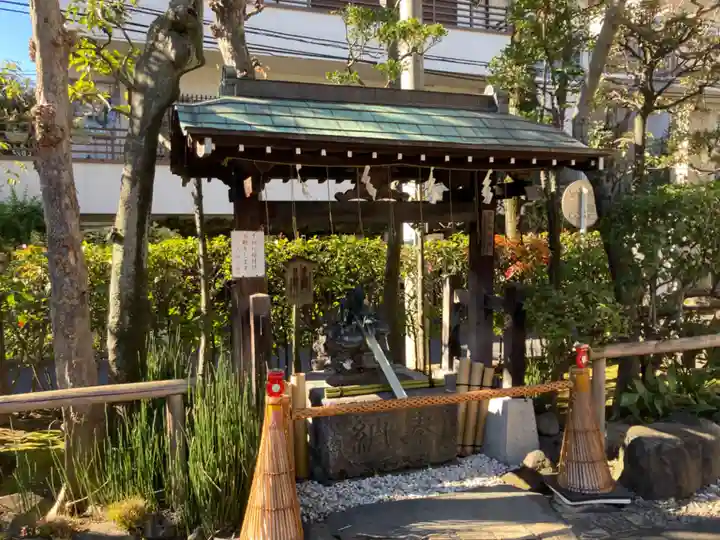 高木神社の手水舎