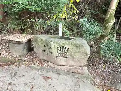殿岡神社の手水舎