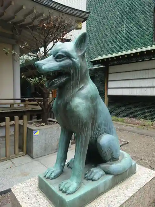 宮益御嶽神社の狛犬