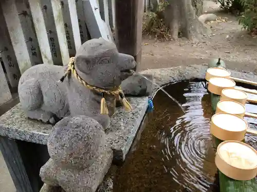 羊神社の手水舎