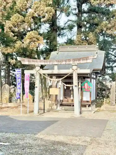 花巻神社の{uncategorized: "未分類", other: "その他", undefined: "問題あり", building: "その他建物", grave: "お墓", sacred_gate: "鳥居", guardian: "狛犬", statue: "像", buddha: "仏像", history: "歴史", nature: "自然", garden: "庭園", animal: "動物", pagoda: "塔", temizu: "手水舎", mountain_gate: "山門・神門", sanctuary: "本殿・本堂", subordinate: "末社・摂社", art: "芸術", scenery: "景色", jizo: "地蔵", ema: "絵馬", goshuin: "御朱印", omikuji: "おみくじ", items: "授与品その他", amulet: "お守り", goshuincho: "御朱印帳", eats: "食事", festival: "お祭り", votive_dance: "神楽", shichigosan: "七五三参", wedding: "結婚式", experience: "体験その他", initially: "初詣", around: "周辺", anti_infection: "感染症対策"}