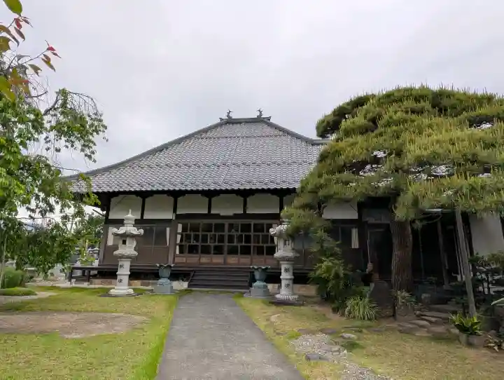 西光寺の{uncategorized: "未分類", other: "その他", undefined: "問題あり", building: "その他建物", grave: "お墓", sacred_gate: "鳥居", guardian: "狛犬", statue: "像", buddha: "仏像", history: "歴史", nature: "自然", garden: "庭園", animal: "動物", pagoda: "塔", temizu: "手水舎", mountain_gate: "山門・神門", sanctuary: "本殿・本堂", subordinate: "末社・摂社", art: "芸術", scenery: "景色", jizo: "地蔵", ema: "絵馬", goshuin: "御朱印", omikuji: "おみくじ", items: "授与品その他", amulet: "お守り", goshuincho: "御朱印帳", eats: "食事", festival: "お祭り", votive_dance: "神楽", shichigosan: "七五三参", wedding: "結婚式", experience: "体験その他", initially: "初詣", around: "周辺", anti_infection: "感染症対策"}