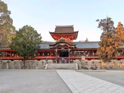 石清水八幡宮の{uncategorized: "未分類", other: "その他", undefined: "問題あり", building: "その他建物", grave: "お墓", sacred_gate: "鳥居", guardian: "狛犬", statue: "像", buddha: "仏像", history: "歴史", nature: "自然", garden: "庭園", animal: "動物", pagoda: "塔", temizu: "手水舎", mountain_gate: "山門・神門", sanctuary: "本殿・本堂", subordinate: "末社・摂社", art: "芸術", scenery: "景色", jizo: "地蔵", ema: "絵馬", goshuin: "御朱印", omikuji: "おみくじ", items: "授与品その他", amulet: "お守り", goshuincho: "御朱印帳", eats: "食事", festival: "お祭り", votive_dance: "神楽", shichigosan: "七五三参", wedding: "結婚式", experience: "体験その他", initially: "初詣", around: "周辺", anti_infection: "感染症対策"}