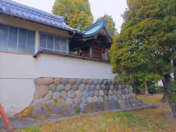 八幡社(毛受)の本殿・本堂
