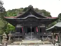 摩尼寺の本殿・本堂
