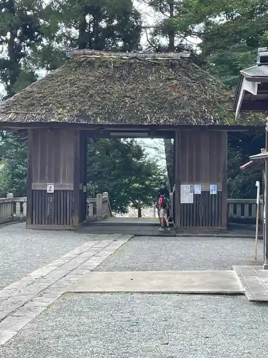 川勾神社の山門・神門