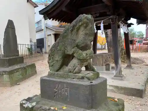 青渭神社の狛犬