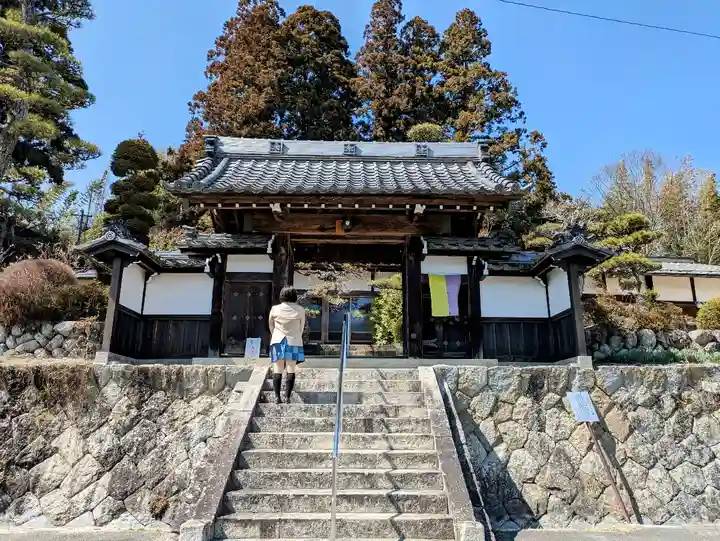 長光寺の山門・神門