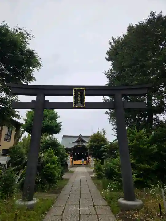 鷺宮八幡神社の{uncategorized: "未分類", other: "その他", undefined: "問題あり", building: "その他建物", grave: "お墓", sacred_gate: "鳥居", guardian: "狛犬", statue: "像", buddha: "仏像", history: "歴史", nature: "自然", garden: "庭園", animal: "動物", pagoda: "塔", temizu: "手水舎", mountain_gate: "山門・神門", sanctuary: "本殿・本堂", subordinate: "末社・摂社", art: "芸術", scenery: "景色", jizo: "地蔵", ema: "絵馬", goshuin: "御朱印", omikuji: "おみくじ", items: "授与品その他", amulet: "お守り", goshuincho: "御朱印帳", eats: "食事", festival: "お祭り", votive_dance: "神楽", shichigosan: "七五三参", wedding: "結婚式", experience: "体験その他", initially: "初詣", around: "周辺", anti_infection: "感染症対策"}