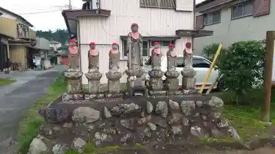 龍石寺の地蔵