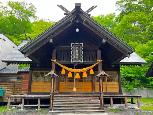 夕張神社の本殿