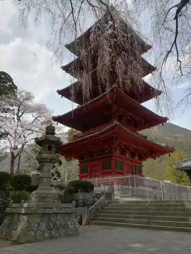 久遠寺の塔