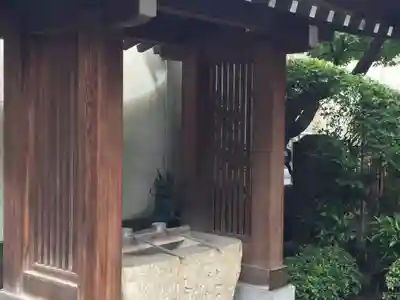 成就院の手水舎