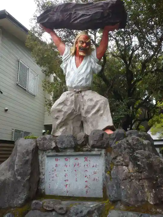 天岩戸神社の像