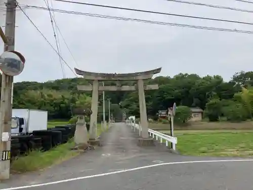 諸山積神社の鳥居