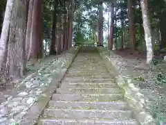 仲山神社の建物その他