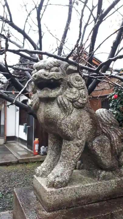 若宮神社の狛犬