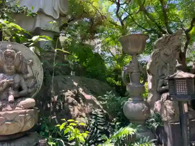 玉眞院玉川大師の像