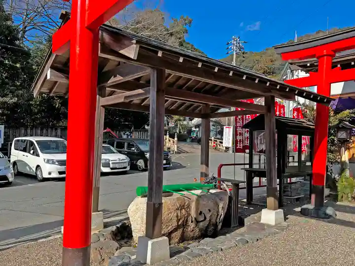 多度稲荷神社の手水舎