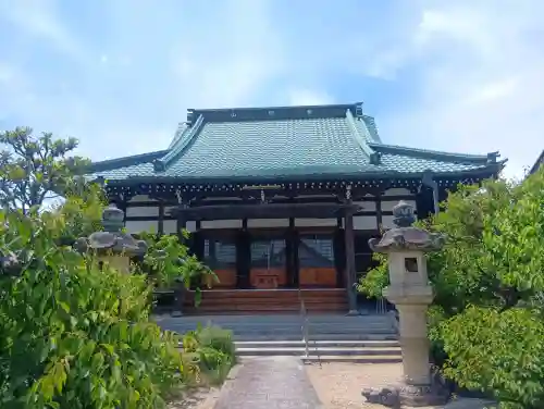 光受寺の{uncategorized: "未分類", other: "その他", undefined: "問題あり", building: "その他建物", grave: "お墓", sacred_gate: "鳥居", guardian: "狛犬", statue: "像", buddha: "仏像", history: "歴史", nature: "自然", garden: "庭園", animal: "動物", pagoda: "塔", temizu: "手水舎", mountain_gate: "山門・神門", sanctuary: "本殿・本堂", subordinate: "末社・摂社", art: "芸術", scenery: "景色", jizo: "地蔵", ema: "絵馬", goshuin: "御朱印", omikuji: "おみくじ", items: "授与品その他", amulet: "お守り", goshuincho: "御朱印帳", eats: "食事", festival: "お祭り", votive_dance: "神楽", shichigosan: "七五三参", wedding: "結婚式", experience: "体験その他", initially: "初詣", around: "周辺", anti_infection: "感染症対策"}