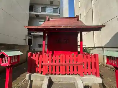 東関森稲荷社の{uncategorized: "未分類", other: "その他", undefined: "問題あり", building: "その他建物", grave: "お墓", sacred_gate: "鳥居", guardian: "狛犬", statue: "像", buddha: "仏像", history: "歴史", nature: "自然", garden: "庭園", animal: "動物", pagoda: "塔", temizu: "手水舎", mountain_gate: "山門・神門", sanctuary: "本殿・本堂", subordinate: "末社・摂社", art: "芸術", scenery: "景色", jizo: "地蔵", ema: "絵馬", goshuin: "御朱印", omikuji: "おみくじ", items: "授与品その他", amulet: "お守り", goshuincho: "御朱印帳", eats: "食事", festival: "お祭り", votive_dance: "神楽", shichigosan: "七五三参", wedding: "結婚式", experience: "体験その他", initially: "初詣", around: "周辺", anti_infection: "感染症対策"}