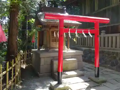 白笹稲荷神社の末社・摂社