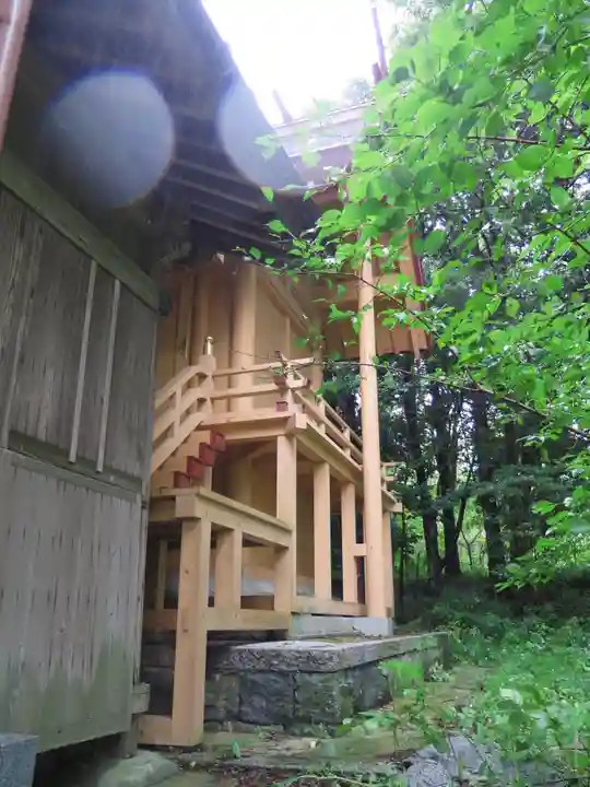 鎮懐石八幡宮の本殿・本堂