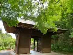 普門寺(切り絵御朱印発祥の寺)の山門