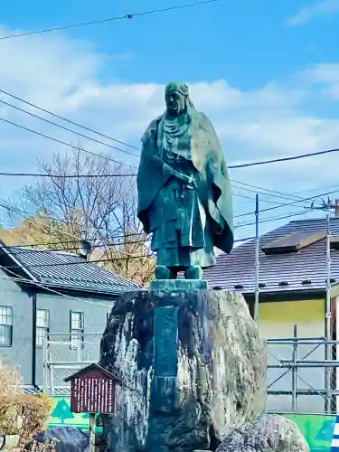神橋(二荒山神社)の{uncategorized: "未分類", other: "その他", undefined: "問題あり", building: "その他建物", grave: "お墓", sacred_gate: "鳥居", guardian: "狛犬", statue: "像", buddha: "仏像", history: "歴史", nature: "自然", garden: "庭園", animal: "動物", pagoda: "塔", temizu: "手水舎", mountain_gate: "山門・神門", sanctuary: "本殿・本堂", subordinate: "末社・摂社", art: "芸術", scenery: "景色", jizo: "地蔵", ema: "絵馬", goshuin: "御朱印", omikuji: "おみくじ", items: "授与品その他", amulet: "お守り", goshuincho: "御朱印帳", eats: "食事", festival: "お祭り", votive_dance: "神楽", shichigosan: "七五三参", wedding: "結婚式", experience: "体験その他", initially: "初詣", around: "周辺", anti_infection: "感染症対策"}