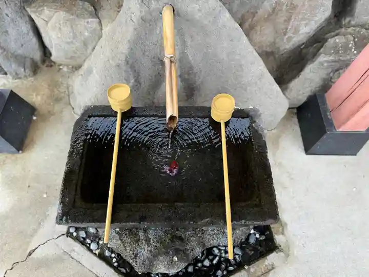 差出磯大嶽山神社 仕事と健康と厄よけの神さま(山梨県)