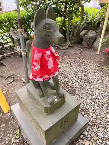 三皇熊野神社本宮の{uncategorized: "未分類", other: "その他", undefined: "問題あり", building: "その他建物", grave: "お墓", sacred_gate: "鳥居", guardian: "狛犬", statue: "像", buddha: "仏像", history: "歴史", nature: "自然", garden: "庭園", animal: "動物", pagoda: "塔", temizu: "手水舎", mountain_gate: "山門・神門", sanctuary: "本殿・本堂", subordinate: "末社・摂社", art: "芸術", scenery: "景色", jizo: "地蔵", ema: "絵馬", goshuin: "御朱印", omikuji: "おみくじ", items: "授与品その他", amulet: "お守り", goshuincho: "御朱印帳", eats: "食事", festival: "お祭り", votive_dance: "神楽", shichigosan: "七五三参", wedding: "結婚式", experience: "体験その他", initially: "初詣", around: "周辺", anti_infection: "感染症対策"}