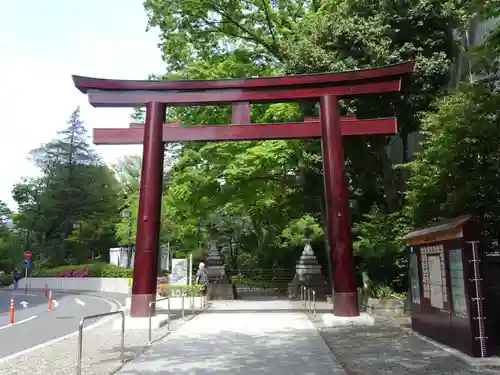 東郷神社の鳥居