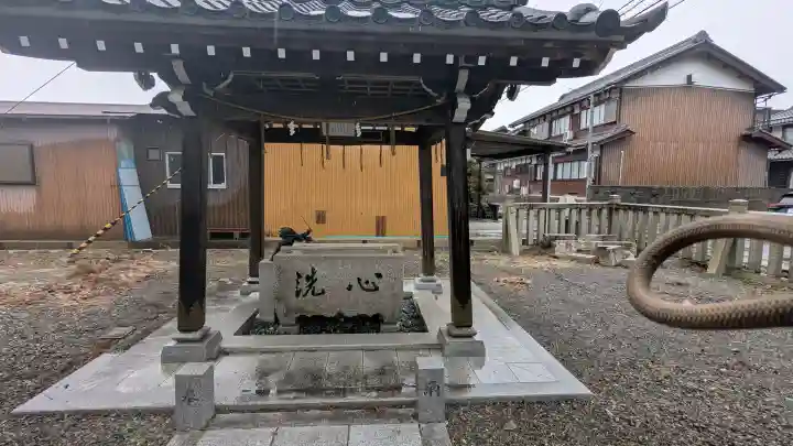 大木本神社の{uncategorized: "未分類", other: "その他", undefined: "問題あり", building: "その他建物", grave: "お墓", sacred_gate: "鳥居", guardian: "狛犬", statue: "像", buddha: "仏像", history: "歴史", nature: "自然", garden: "庭園", animal: "動物", pagoda: "塔", temizu: "手水舎", mountain_gate: "山門・神門", sanctuary: "本殿・本堂", subordinate: "末社・摂社", art: "芸術", scenery: "景色", jizo: "地蔵", ema: "絵馬", goshuin: "御朱印", omikuji: "おみくじ", items: "授与品その他", amulet: "お守り", goshuincho: "御朱印帳", eats: "食事", festival: "お祭り", votive_dance: "神楽", shichigosan: "七五三参", wedding: "結婚式", experience: "体験その他", initially: "初詣", around: "周辺", anti_infection: "感染症対策"}