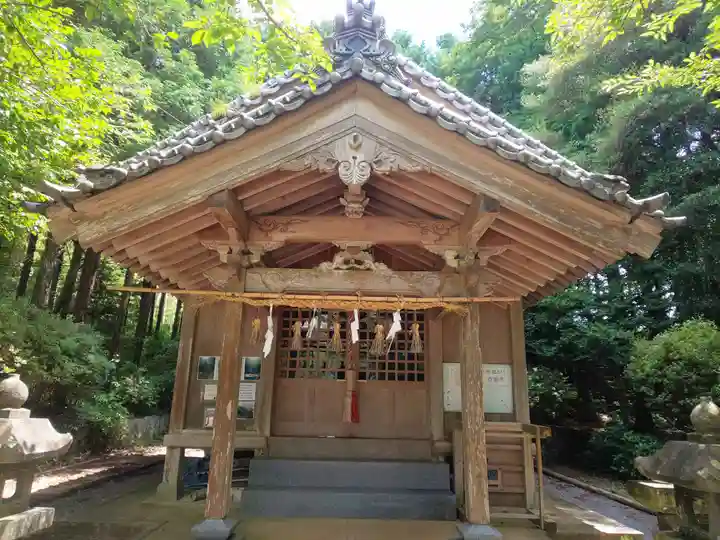 神在神社の本殿・本堂