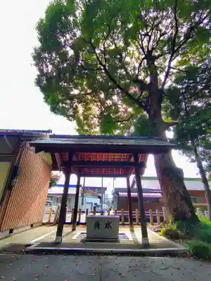 六所社（郷中）の手水舎