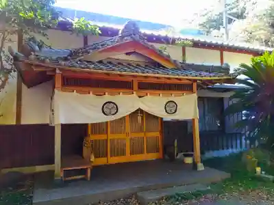 中之院（嵓窟山根本中院）の本殿・本堂