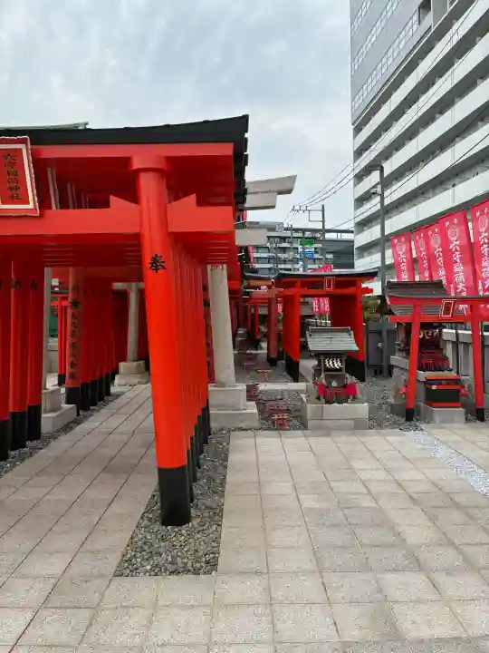 東京羽田 穴守稲荷神社の{uncategorized: "未分類", other: "その他", undefined: "問題あり", building: "その他建物", grave: "お墓", sacred_gate: "鳥居", guardian: "狛犬", statue: "像", buddha: "仏像", history: "歴史", nature: "自然", garden: "庭園", animal: "動物", pagoda: "塔", temizu: "手水舎", mountain_gate: "山門・神門", sanctuary: "本殿・本堂", subordinate: "末社・摂社", art: "芸術", scenery: "景色", jizo: "地蔵", ema: "絵馬", goshuin: "御朱印", omikuji: "おみくじ", items: "授与品その他", amulet: "お守り", goshuincho: "御朱印帳", eats: "食事", festival: "お祭り", votive_dance: "神楽", shichigosan: "七五三参", wedding: "結婚式", experience: "体験その他", initially: "初詣", around: "周辺", anti_infection: "感染症対策"}