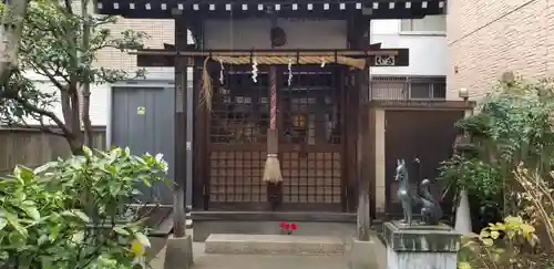鍛冶稲荷神社の本殿・本堂