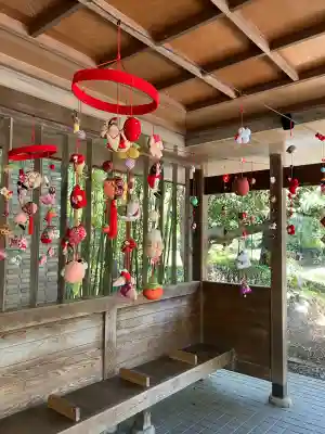 行田八幡神社の{uncategorized: "未分類", other: "その他", undefined: "問題あり", building: "その他建物", grave: "お墓", sacred_gate: "鳥居", guardian: "狛犬", statue: "像", buddha: "仏像", history: "歴史", nature: "自然", garden: "庭園", animal: "動物", pagoda: "塔", temizu: "手水舎", mountain_gate: "山門・神門", sanctuary: "本殿・本堂", subordinate: "末社・摂社", art: "芸術", scenery: "景色", jizo: "地蔵", ema: "絵馬", goshuin: "御朱印", omikuji: "おみくじ", items: "授与品その他", amulet: "お守り", goshuincho: "御朱印帳", eats: "食事", festival: "お祭り", votive_dance: "神楽", shichigosan: "七五三参", wedding: "結婚式", experience: "体験その他", initially: "初詣", around: "周辺", anti_infection: "感染症対策"}