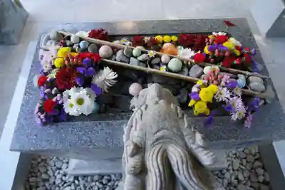 滑川神社 - 仕事と子どもの守り神の手水舎